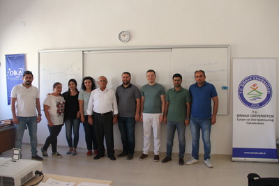 Yüksekokulumuzda SPSS ve AMOS İle Veri Analizi Eğitimi...